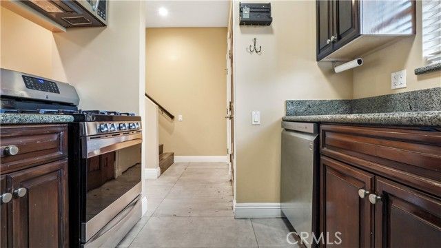 14256 Victory Boulevard 3, Van Nuys (los Angeles), CA 91401