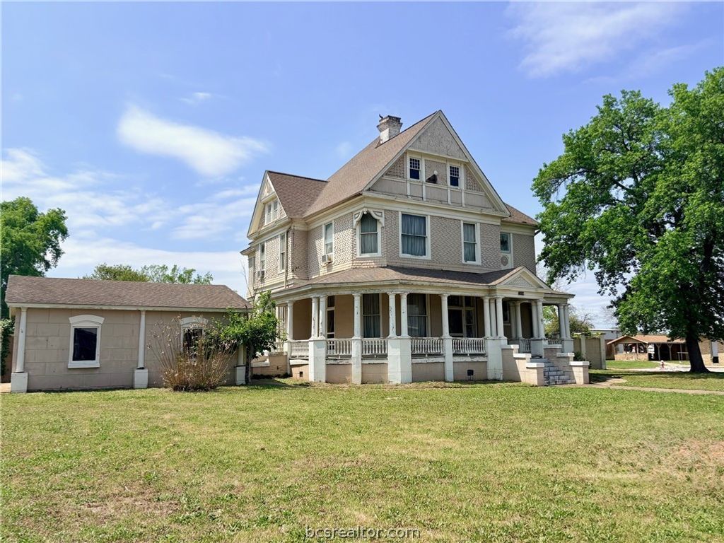 402 Cedar Street, Hearne, TX 77859 — photo 2