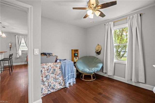 57 Phelps CIR, Hampton, VA 23663