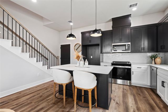 4605 Brady Street A, Houston, TX 77011