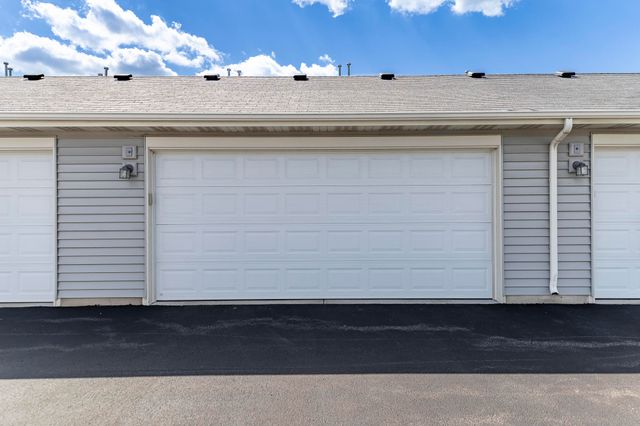 11527 Rhode Island Street, Crown Point, IN 46307
