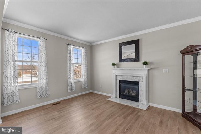 4 DEVONSHIRE DR, Shrewsbury, PA 17361