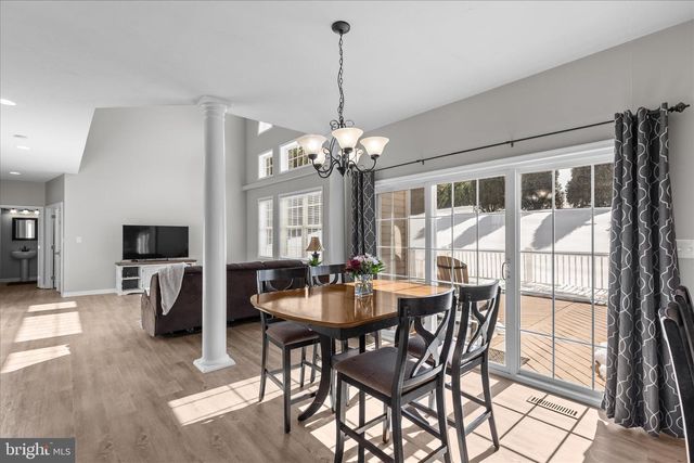 4 DEVONSHIRE DR, Shrewsbury, PA 17361