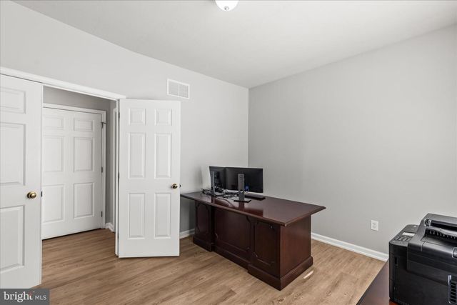 4 DEVONSHIRE DR, Shrewsbury, PA 17361