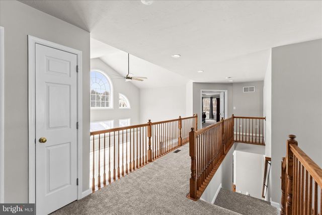 4 DEVONSHIRE DR, Shrewsbury, PA 17361