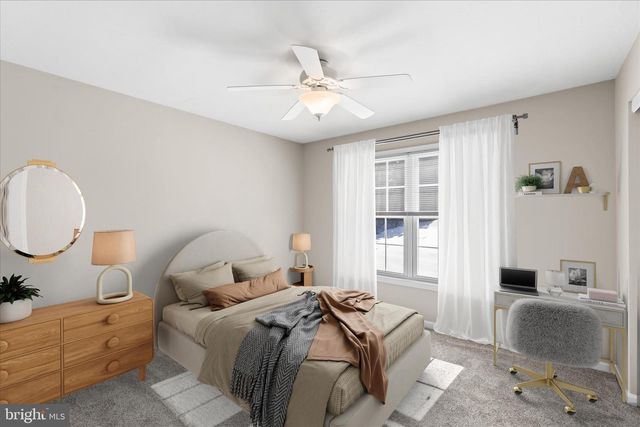 4 DEVONSHIRE DR, Shrewsbury, PA 17361