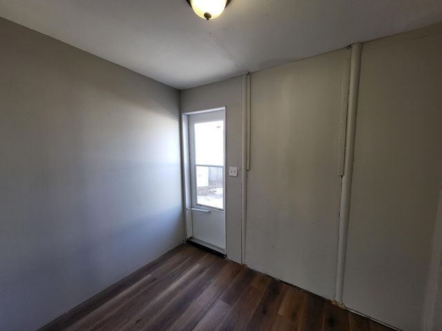 10124 Pelham Road, Taylor, MI 48180