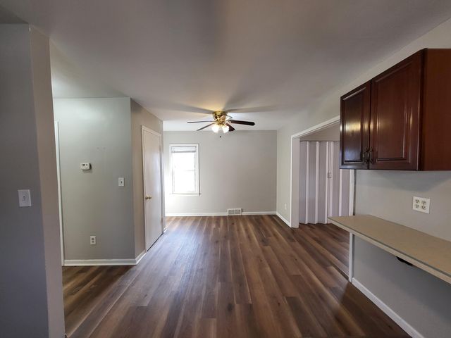 10124 Pelham Road, Taylor, MI 48180