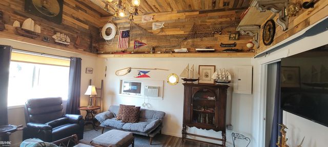 1401 Saint Clair Boulevard, Algonac, MI 48001