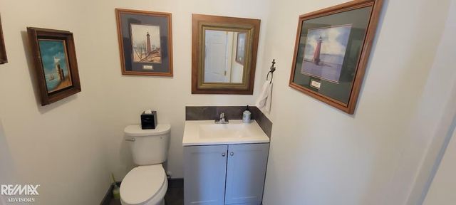 1401 Saint Clair Boulevard, Algonac, MI 48001