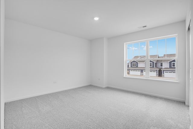 804 Lindsay Lane, West Dundee, IL 60118