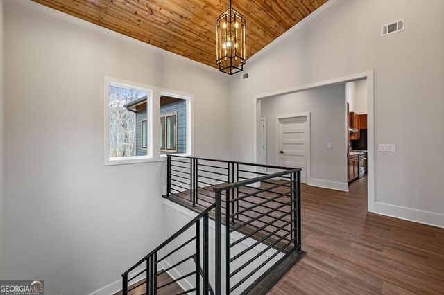 494 Riverbend Manor, Blue Ridge, GA 30513