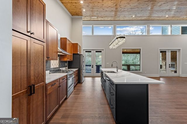 494 Riverbend Manor, Blue Ridge, GA 30513