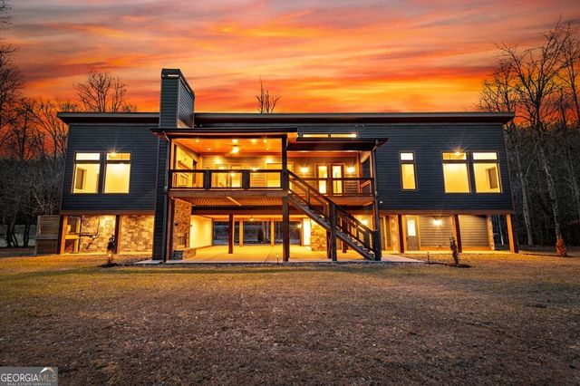 494 Riverbend Manor, Blue Ridge, GA 30513