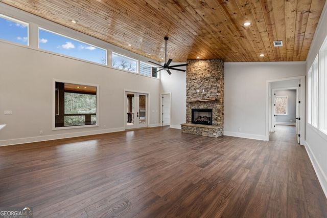 494 Riverbend Manor, Blue Ridge, GA 30513