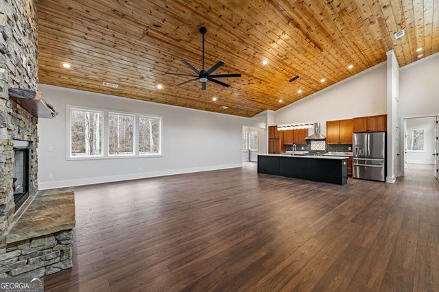 494 Riverbend Manor, Blue Ridge, GA 30513