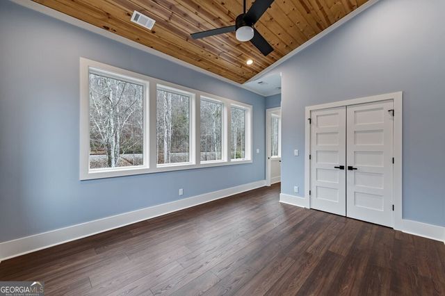 494 Riverbend Manor, Blue Ridge, GA 30513