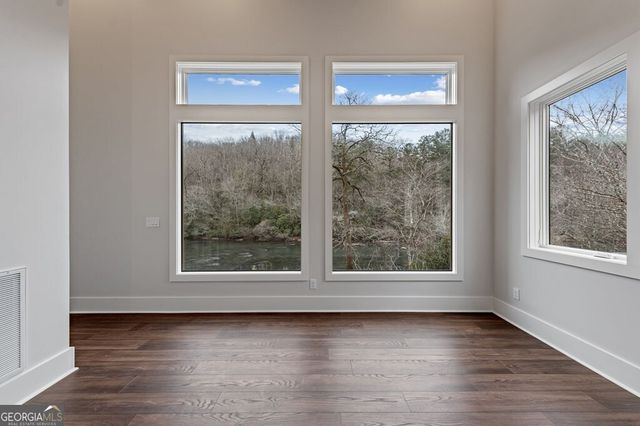 494 Riverbend Manor, Blue Ridge, GA 30513