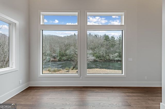 494 Riverbend Manor, Blue Ridge, GA 30513