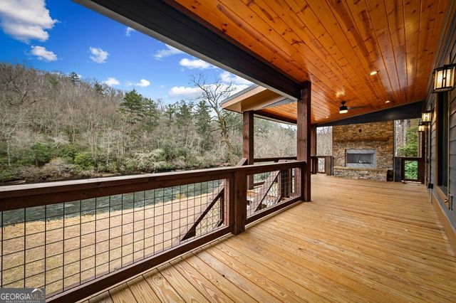 494 Riverbend Manor, Blue Ridge, GA 30513