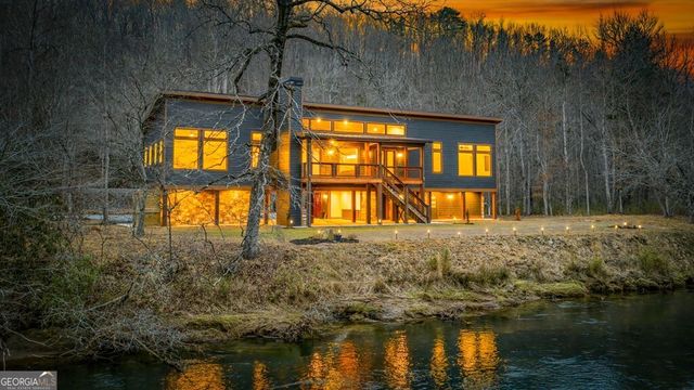 494 Riverbend Manor, Blue Ridge, GA 30513