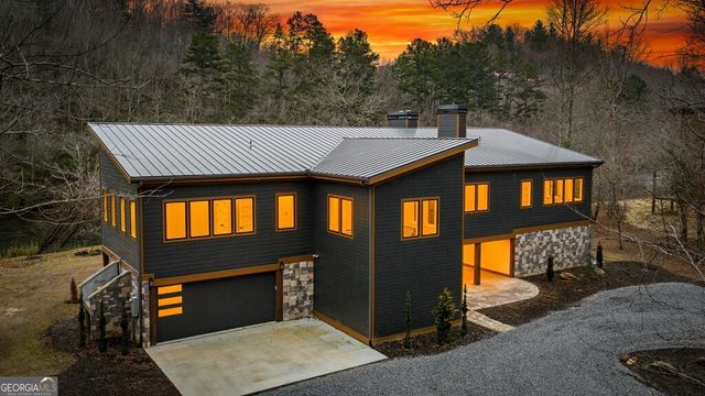 494 Riverbend Manor, Blue Ridge, GA 30513