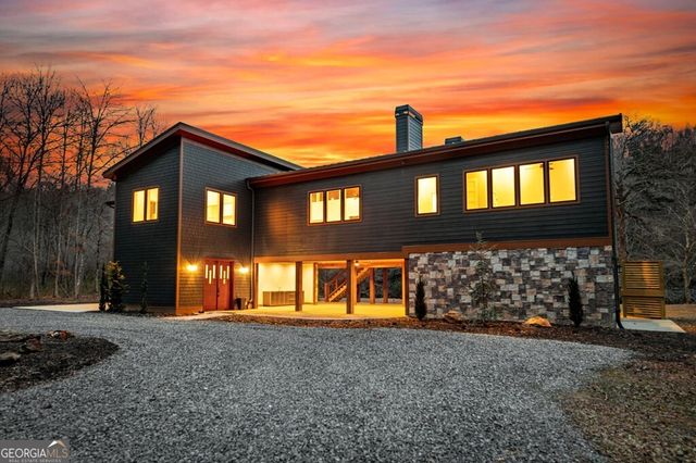 494 Riverbend Manor, Blue Ridge, GA 30513