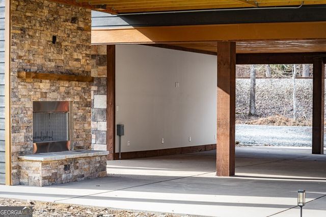 494 Riverbend Manor, Blue Ridge, GA 30513