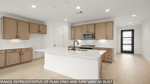 1108 Skyline Trails Avenue, Conroe, TX 77303