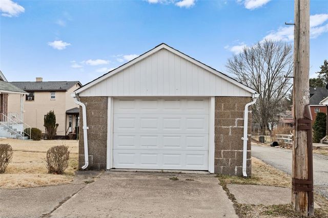 800 State Street, Duquesne, PA 15110