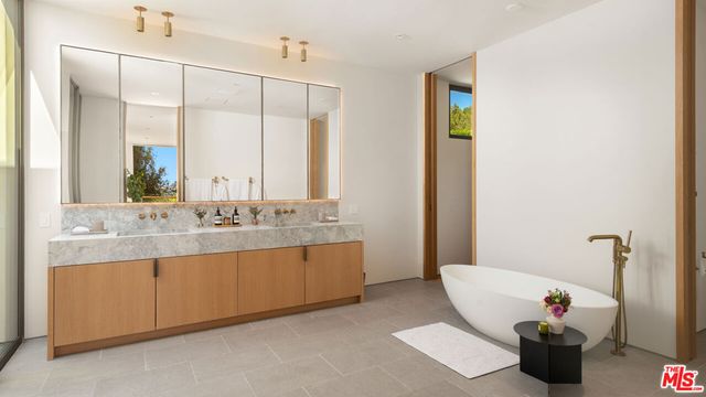 6701 Portshead Road, Malibu, CA 90265