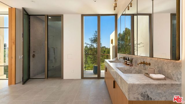 6701 Portshead Road, Malibu, CA 90265