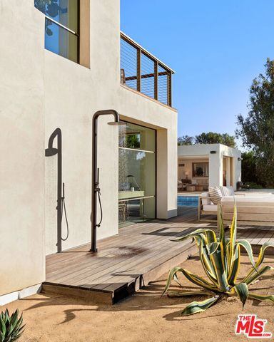 6701 Portshead Road, Malibu, CA 90265