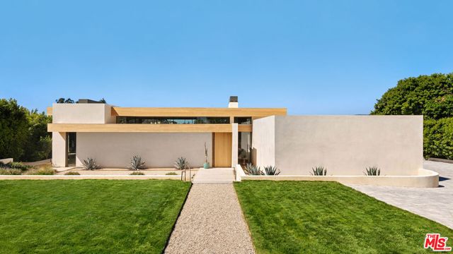 6701 Portshead Road, Malibu, CA 90265