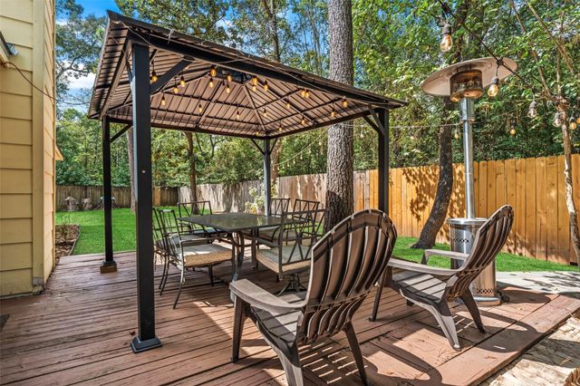 69 S Brookberry Court, The Woodlands, TX 77381