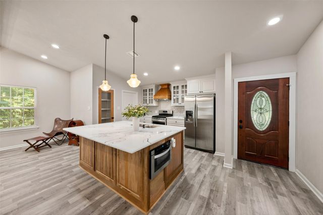 69 S Brookberry Court, The Woodlands, TX 77381