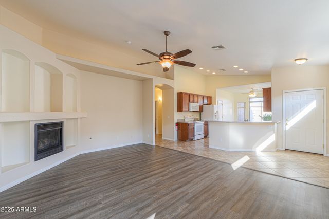 1861 E BIRCH Street, Casa Grande, AZ 85122