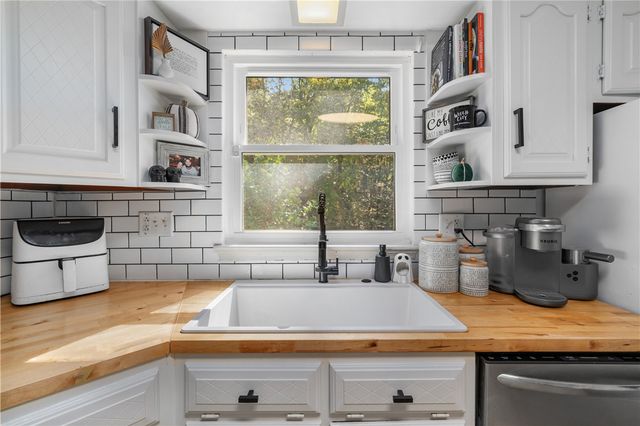 115 Woodcock Drive, Hopewell Twp, PA 15001