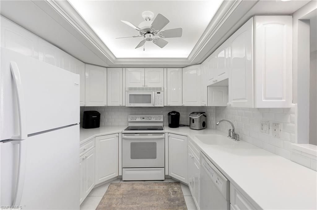 320 Seaview CT 709, MARCO ISLAND, FL 34145 — photo 4