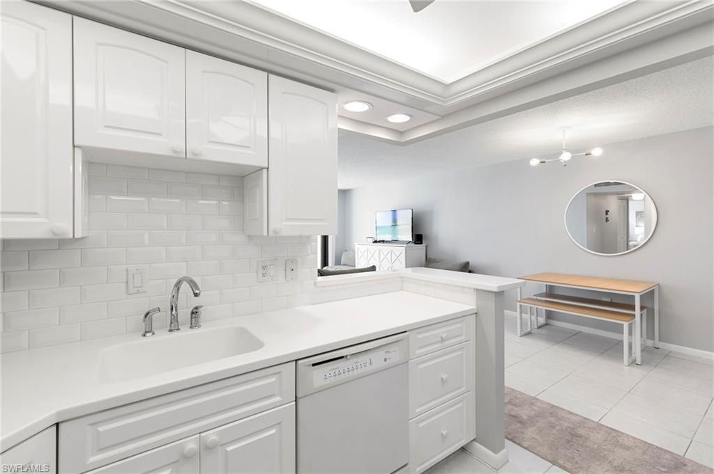 320 Seaview CT 709, MARCO ISLAND, FL 34145 — photo 5