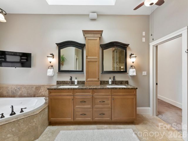 2215 Hassell Place, Charlotte, NC 28209