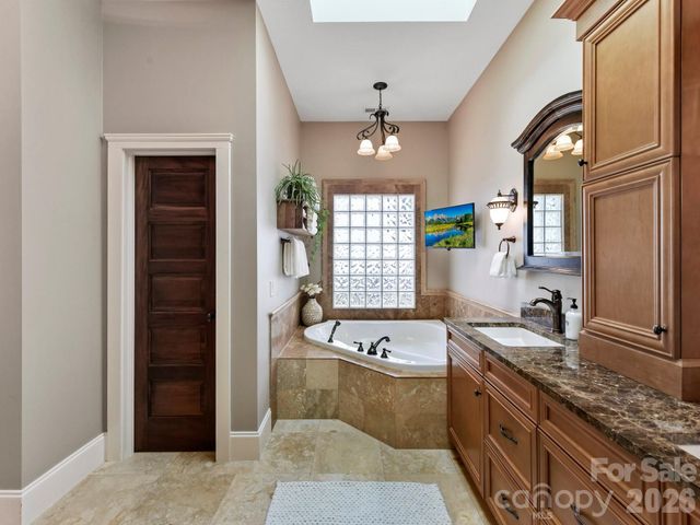 2215 Hassell Place, Charlotte, NC 28209