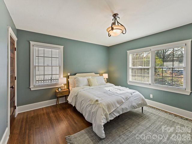 2215 Hassell Place, Charlotte, NC 28209