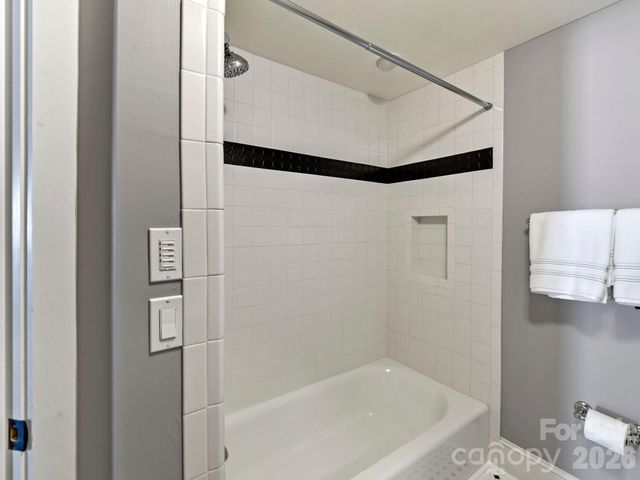 2215 Hassell Place, Charlotte, NC 28209