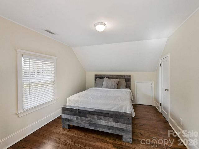 2215 Hassell Place, Charlotte, NC 28209