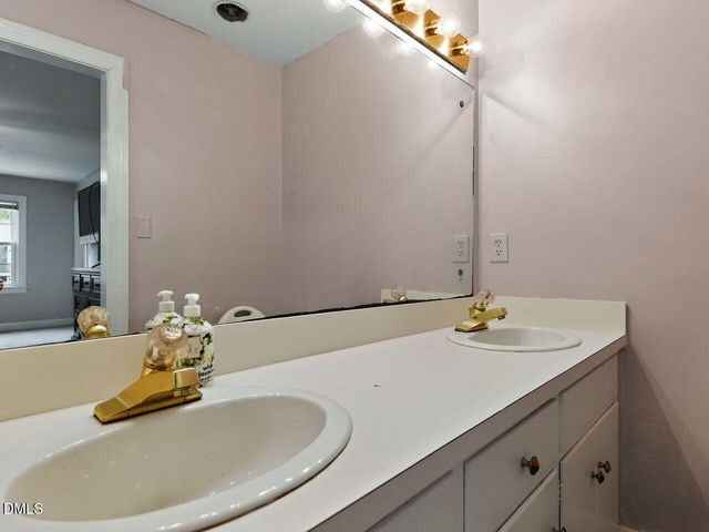1707 Centre Street W, Wilson, NC 27893