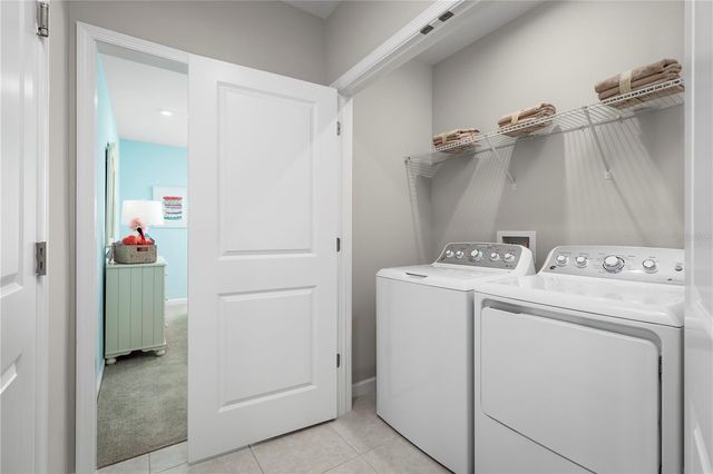 1747 UPLAND LANE, Winter Haven, FL 33884