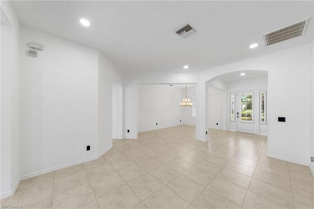 2628 Fairmont Cove CT, Cape Coral, FL 33991