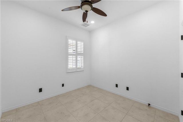 2628 Fairmont Cove CT, Cape Coral, FL 33991