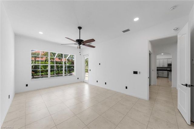 2628 Fairmont Cove CT, Cape Coral, FL 33991